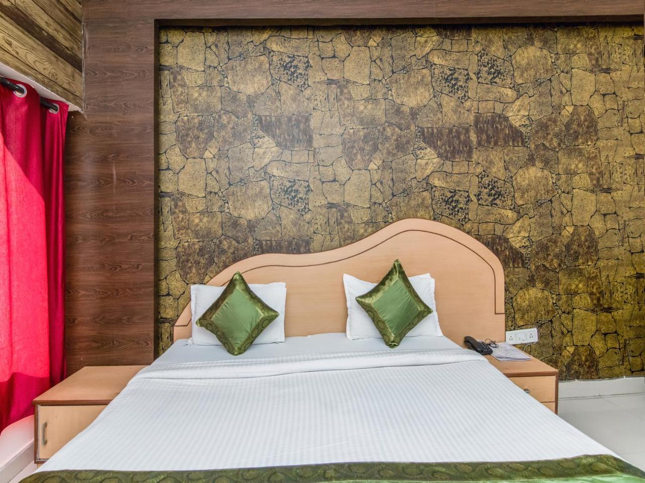 Отель Citi Club Канпур Экстерьер фото
