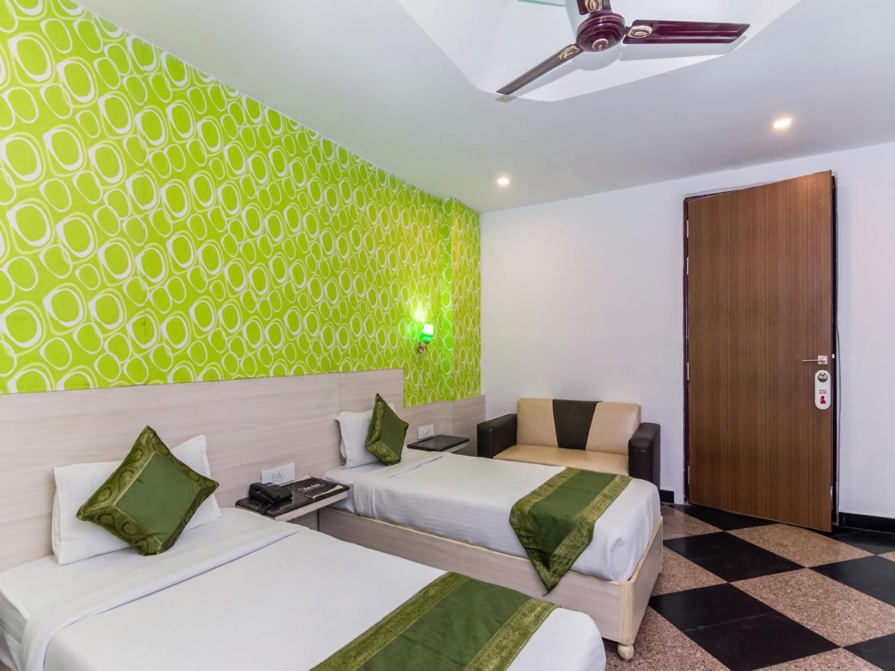 Отель Citi Club Канпур Экстерьер фото