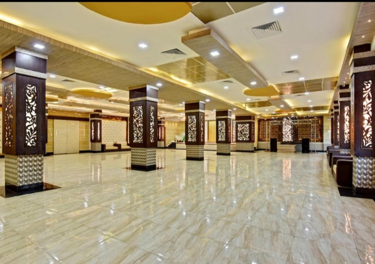 Отель Citi Club Канпур Экстерьер фото